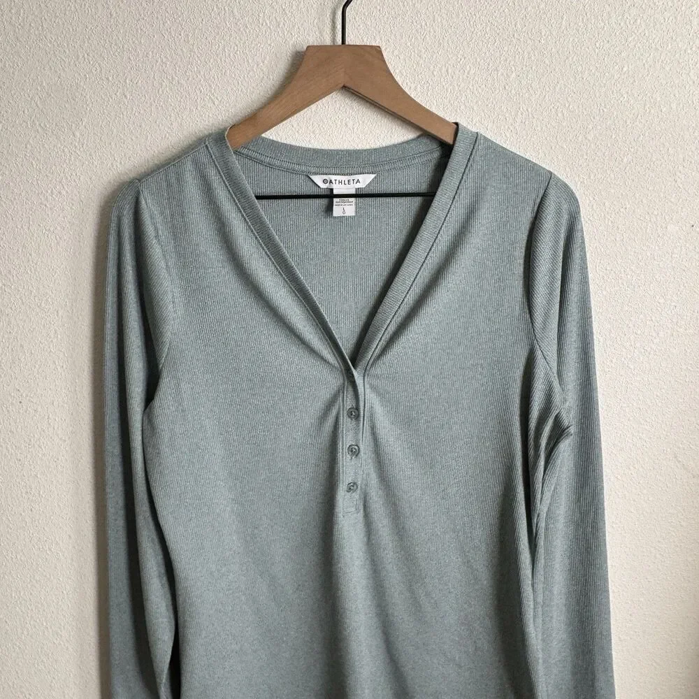 Athleta Top Womens Large Green Uptempo Ribbed Knit Henley‎ Comfy Soft Stretch - Picture 2 of 15